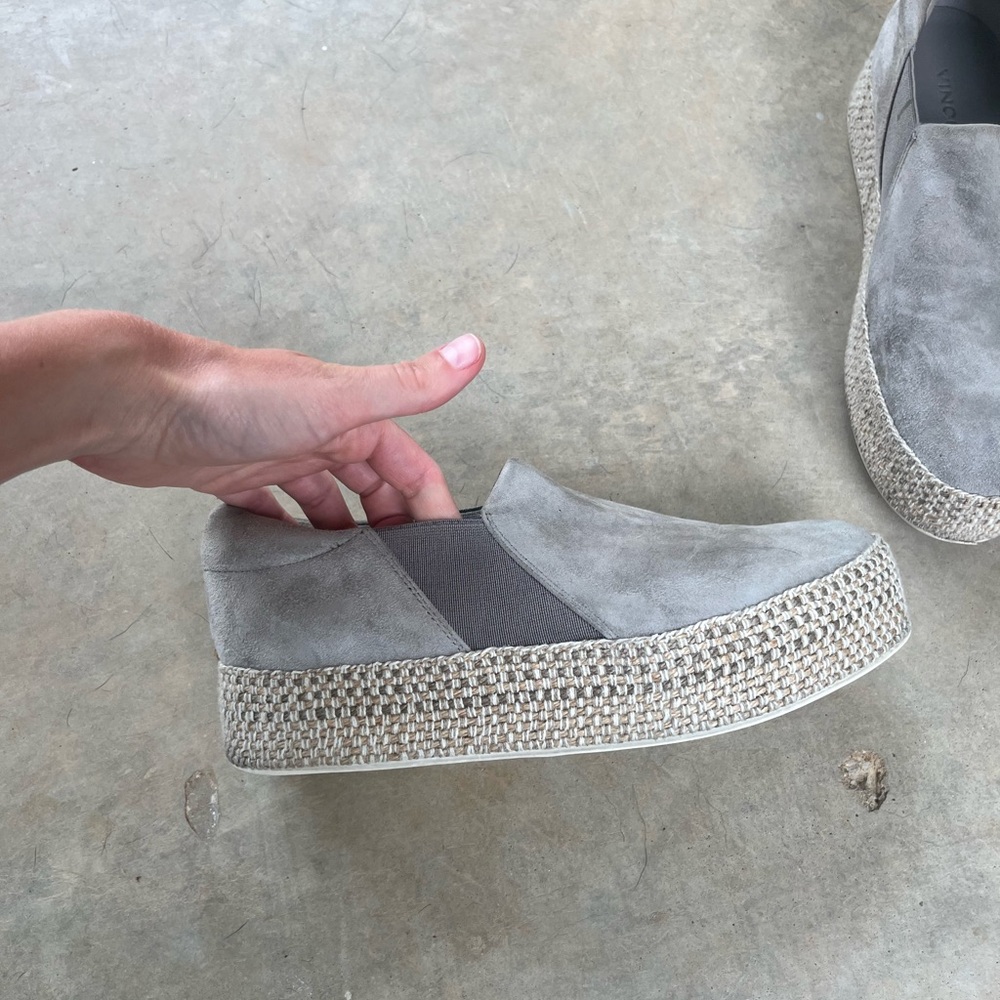 Vince slides size 6.5